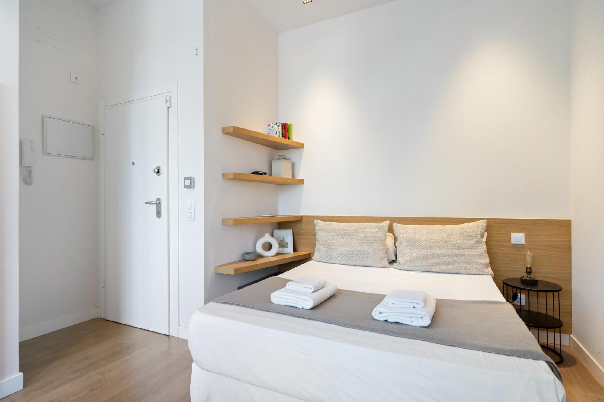 Encantador Estudio Chamartin Madrid Exteriér fotografie